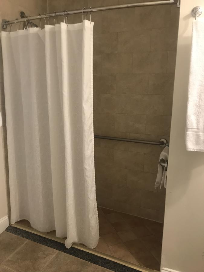 Crescent Suites Hotel Waltham Buitenkant foto
